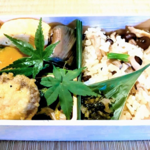 しめじの炊き込みご飯のお弁当